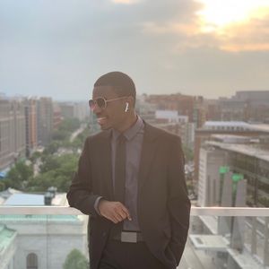 Meet your Posher, Karl